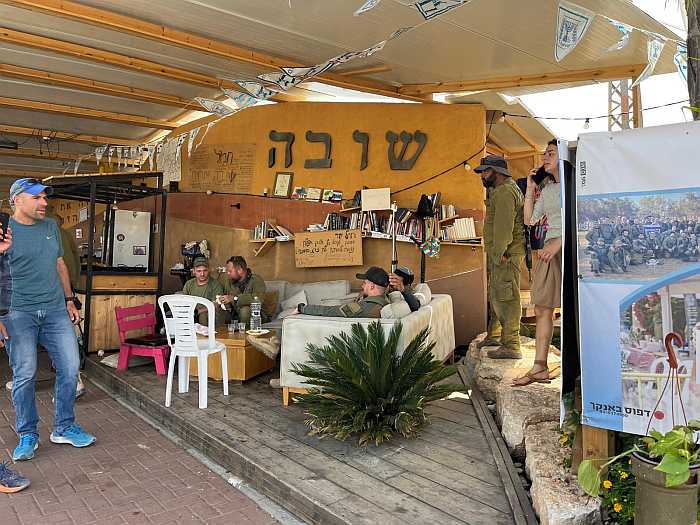 Visit Shuva rest stop Israel volunteering.