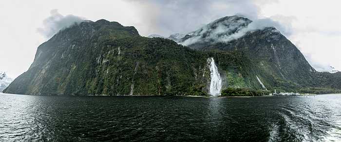 kosher fjord vacation in New Zealand.