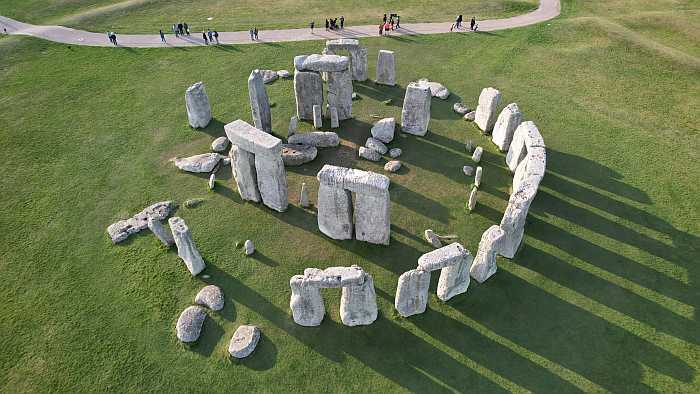 kosher summer bucket list - stonehenge, UK.